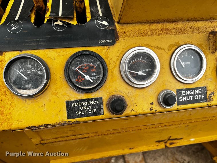 image for item JH9300 1993 Vermeer T800HT  trencher