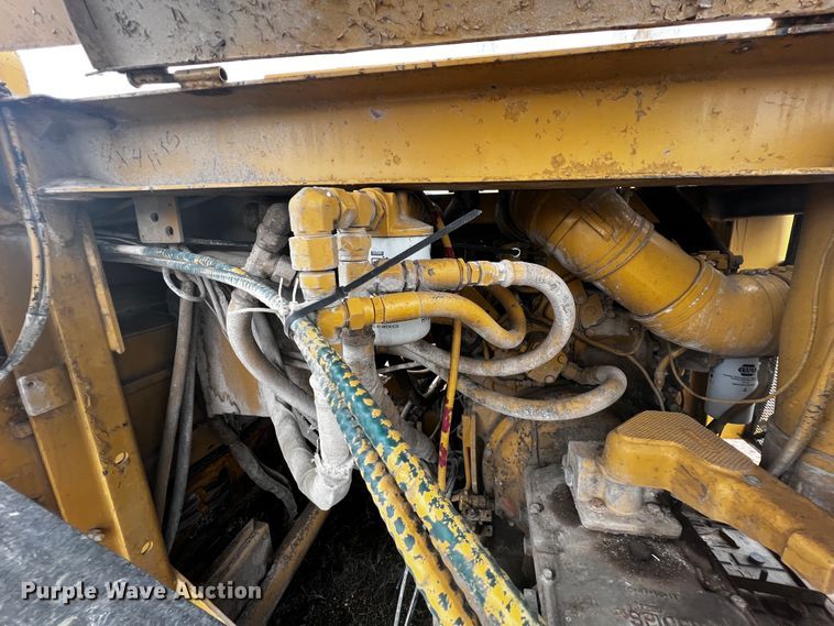 image for item JH9300 1993 Vermeer T800HT  trencher