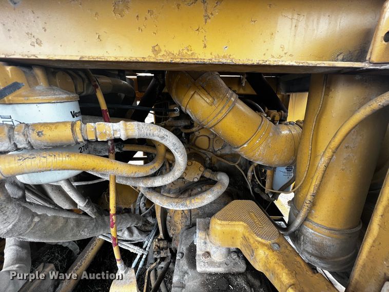 image for item JH9300 1993 Vermeer T800HT  trencher