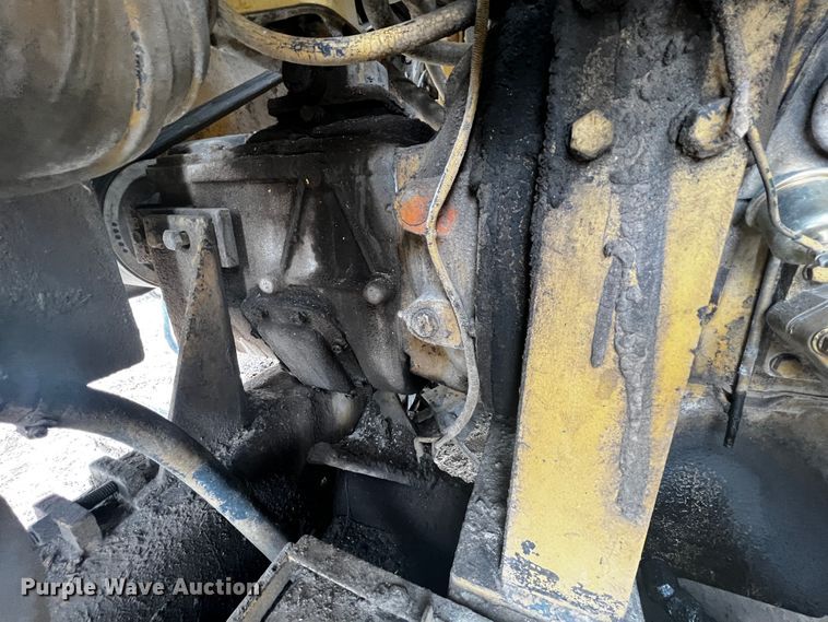 image for item JH9300 1993 Vermeer T800HT  trencher