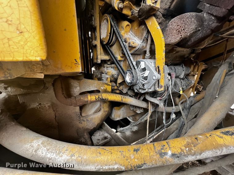 image for item JH9300 1993 Vermeer T800HT  trencher