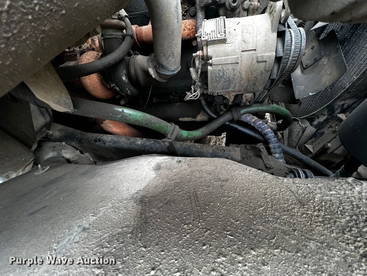 image for item JH9304 1989 International F1954  pulling unit