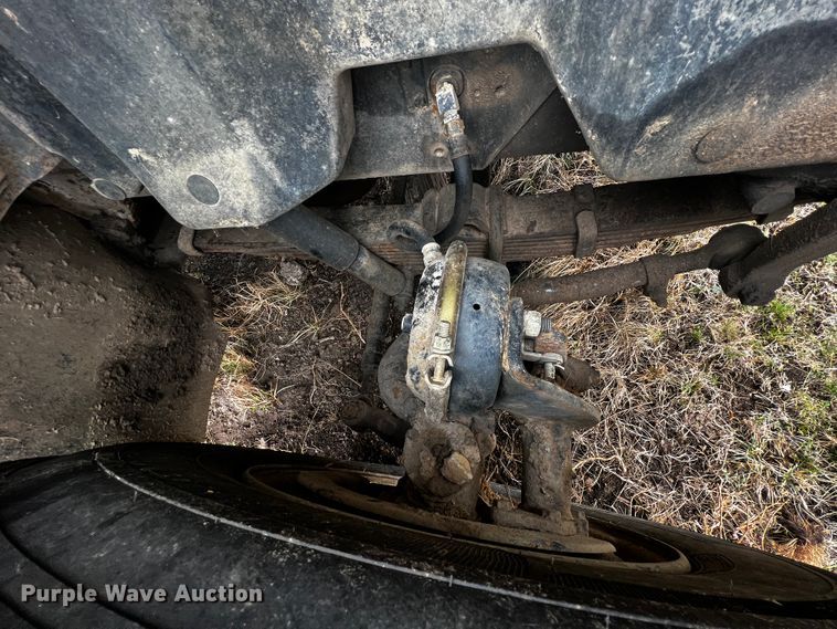 image for item JH9304 1989 International F1954  pulling unit