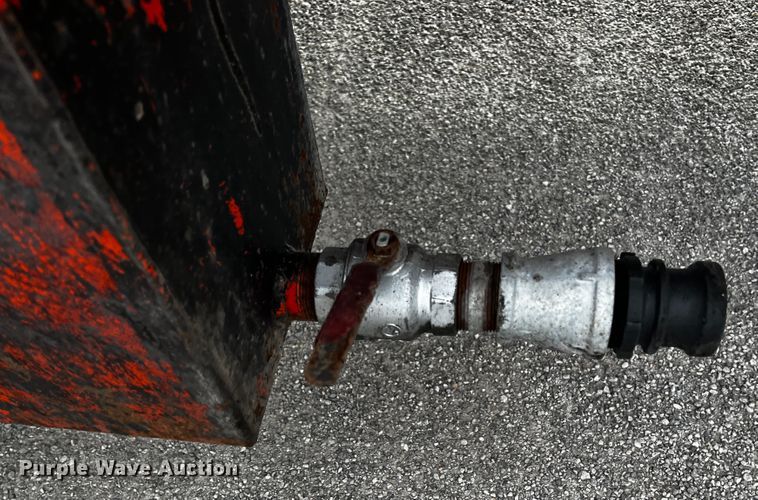 image for item JH9337 2000 International 4700  asphalt patch truck