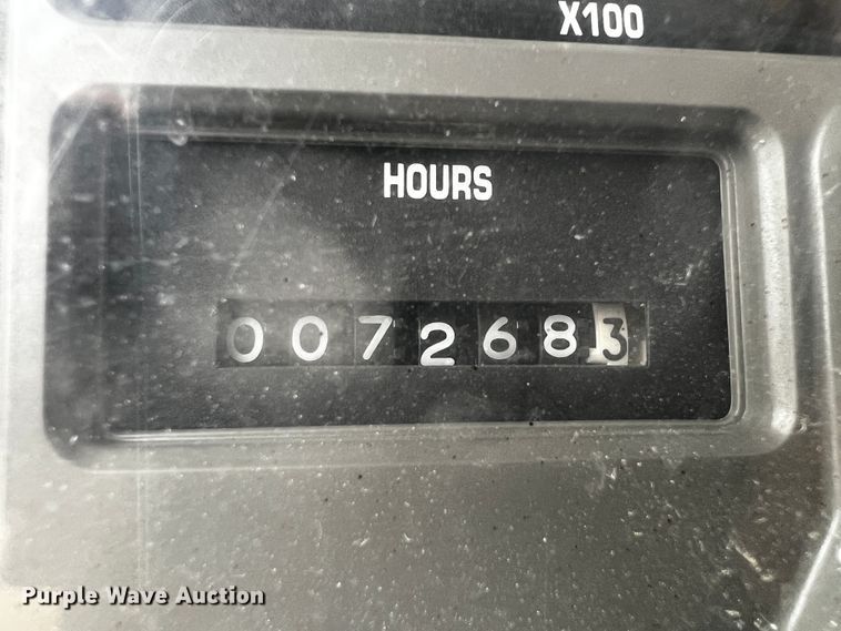 image for item JH9337 2000 International 4700  asphalt patch truck