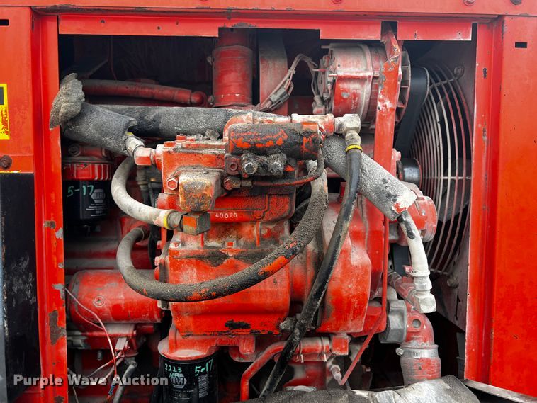 image for item JH9337 2000 International 4700  asphalt patch truck