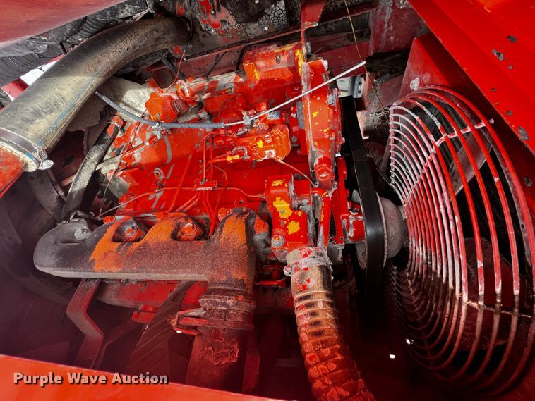 image for item JH9337 2000 International 4700  asphalt patch truck