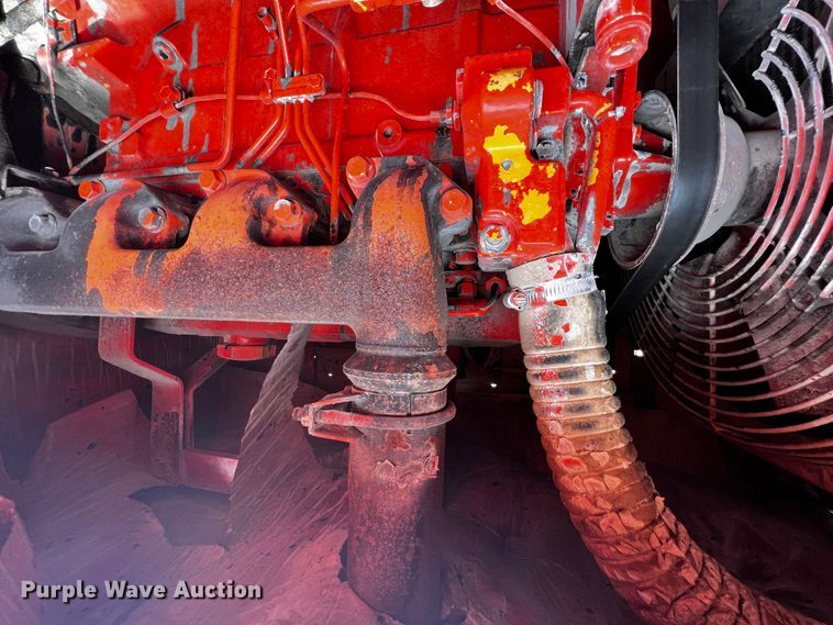 image for item JH9337 2000 International 4700  asphalt patch truck