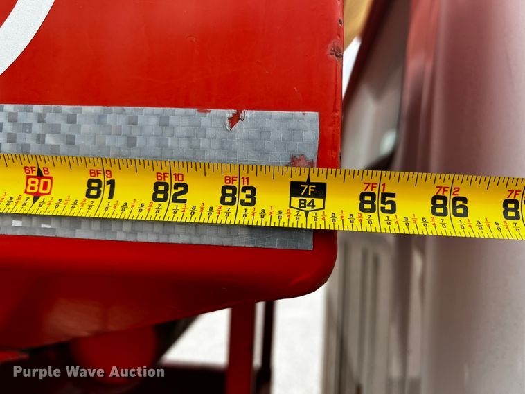 image for item JH9337 2000 International 4700  asphalt patch truck