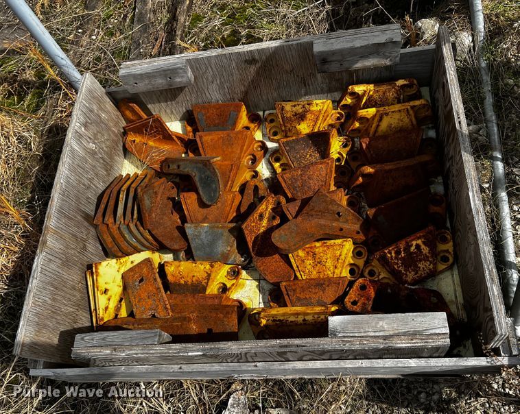 image for item JH9384 1985 Oshkosh WT-2206  dump truck