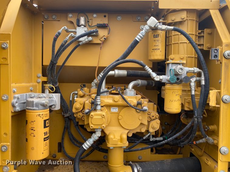 image for item JN9252 2011 Caterpillar 320DL  excavator