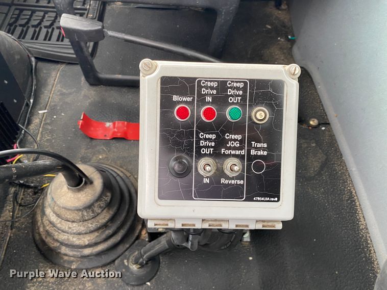 image for item JN9262 2007 International 7600  vacuum truck