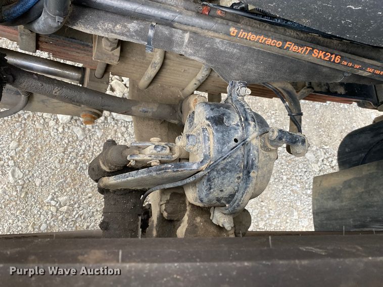 image for item JN9262 2007 International 7600  vacuum truck