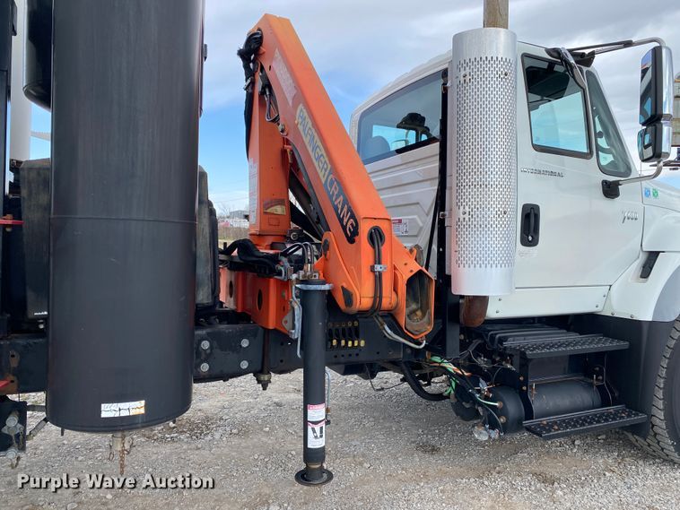 image for item JN9262 2007 International 7600  vacuum truck