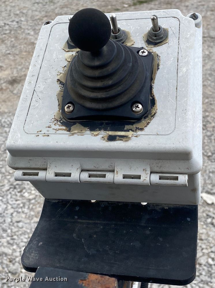 image for item JN9262 2007 International 7600  vacuum truck