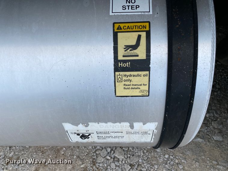 image for item JN9262 2007 International 7600  vacuum truck