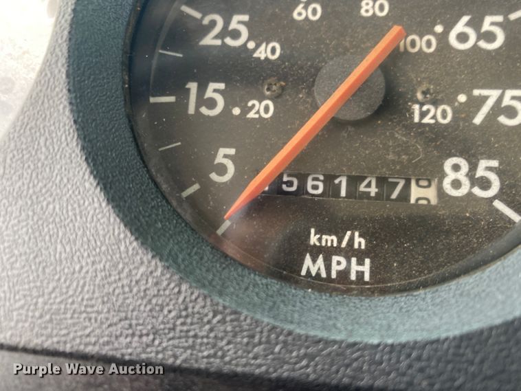 image for item JN9263 2000 Freightliner FL80  digger derrick truck