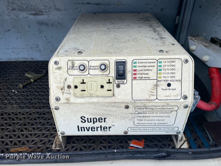 image for item JN9263 2000 Freightliner FL80  digger derrick truck