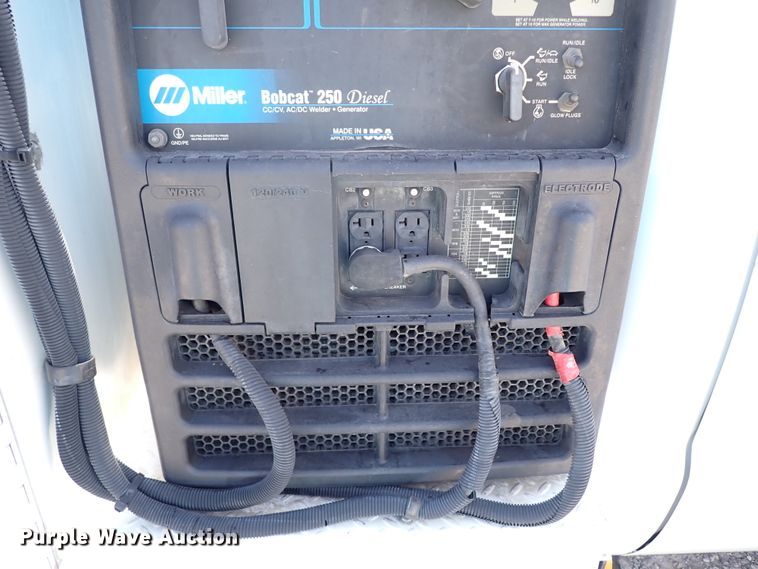 image for item JO9598 2011 Ford F550 Super Duty  utility / service truck