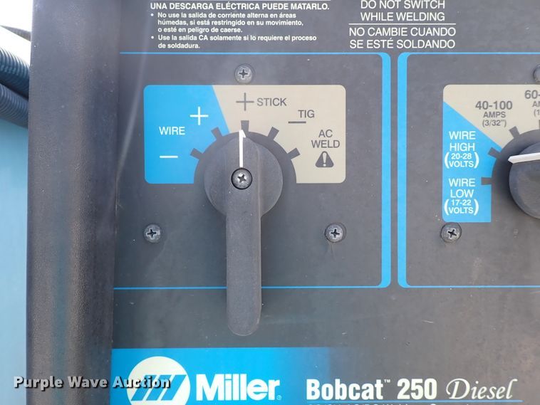 image for item JO9598 2011 Ford F550 Super Duty  utility / service truck