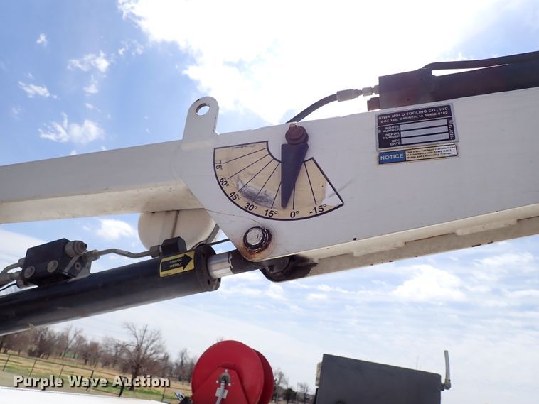 image for item JO9598 2011 Ford F550 Super Duty  utility / service truck