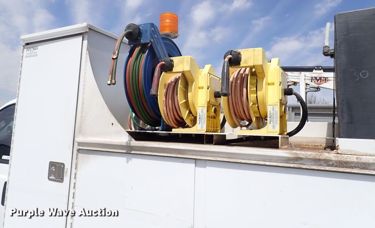 image for item JO9598 2011 Ford F550 Super Duty  utility / service truck