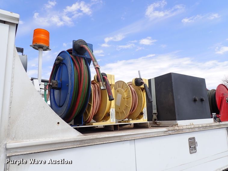 image for item JO9598 2011 Ford F550 Super Duty  utility / service truck