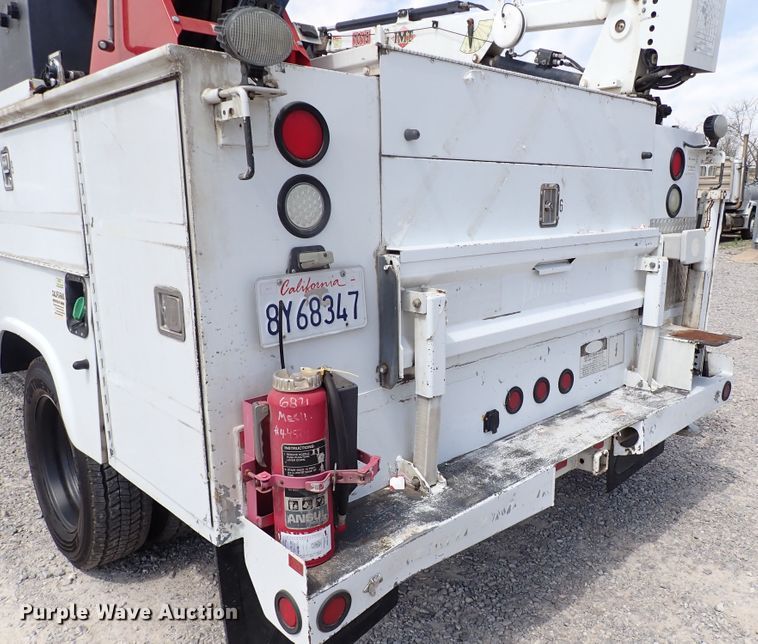 image for item JO9598 2011 Ford F550 Super Duty  utility / service truck