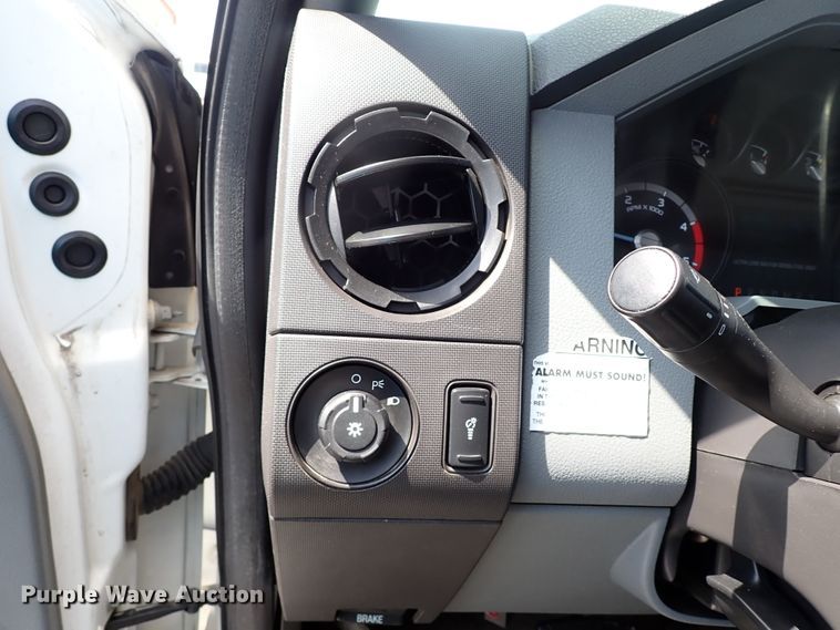 image for item JO9598 2011 Ford F550 Super Duty  utility / service truck