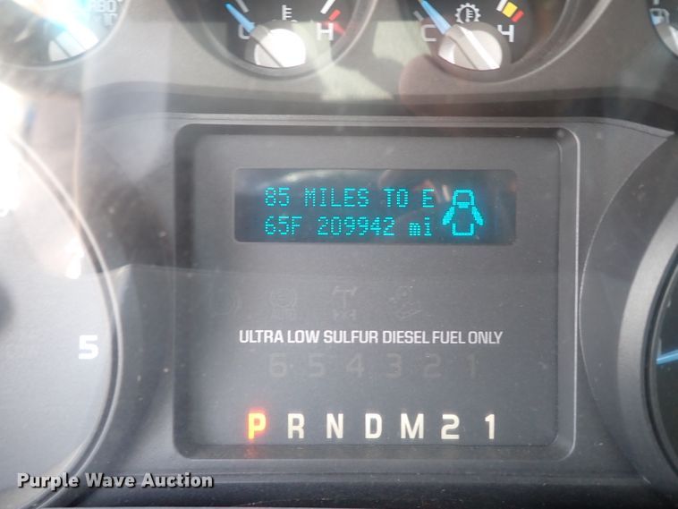 image for item JO9598 2011 Ford F550 Super Duty  utility / service truck