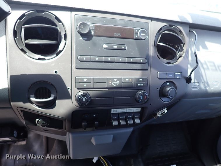 image for item JO9598 2011 Ford F550 Super Duty  utility / service truck