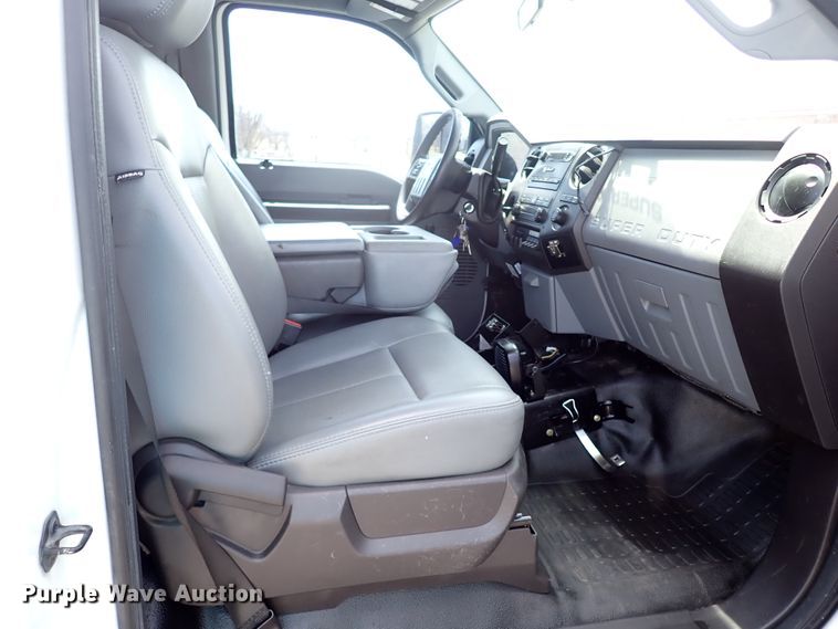 image for item JO9598 2011 Ford F550 Super Duty  utility / service truck