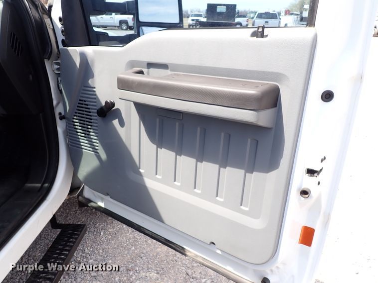 image for item JO9598 2011 Ford F550 Super Duty  utility / service truck