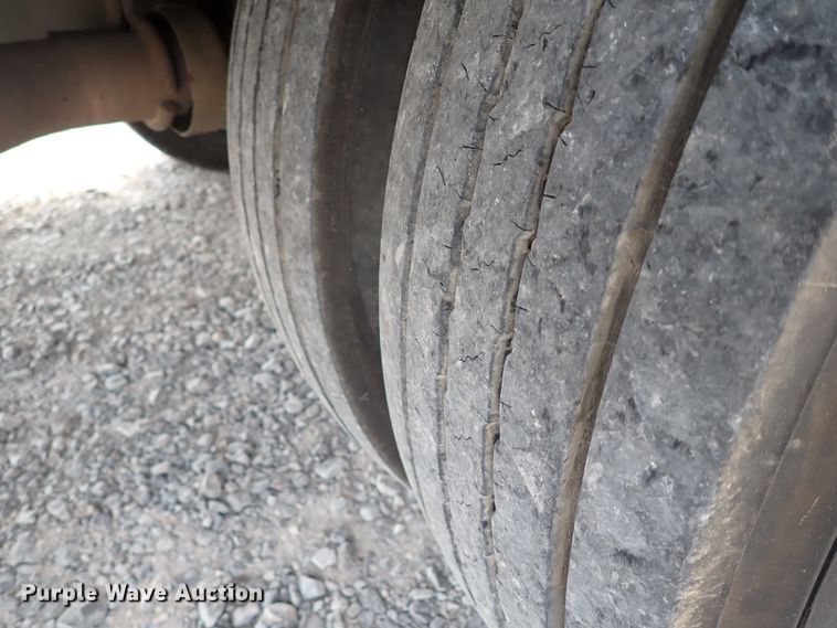 image for item JO9598 2011 Ford F550 Super Duty  utility / service truck