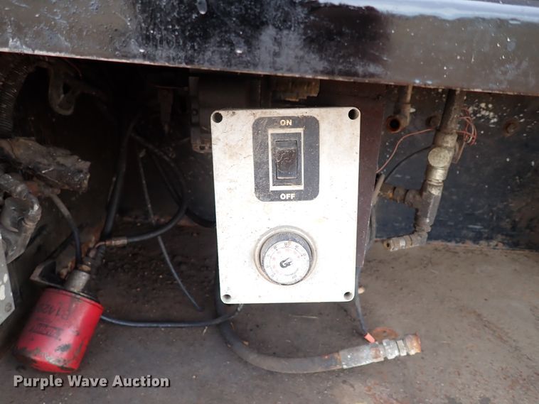 image for item JO9640 2002 Mack CV713 Granite  hydrovac truck