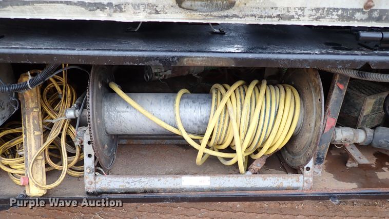 image for item JO9640 2002 Mack CV713 Granite  hydrovac truck