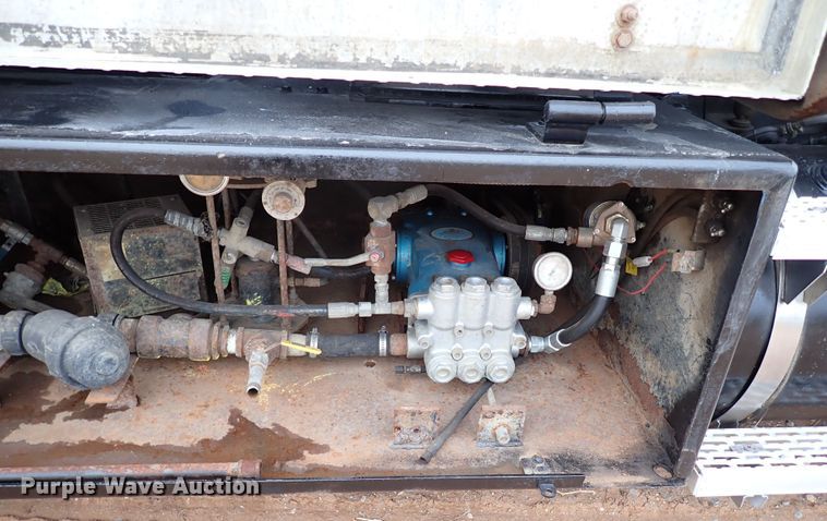 image for item JO9640 2002 Mack CV713 Granite  hydrovac truck