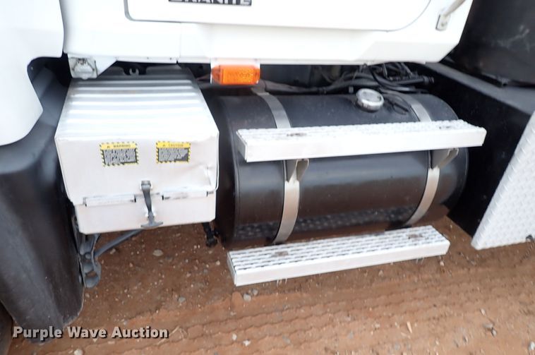 image for item JO9640 2002 Mack CV713 Granite  hydrovac truck