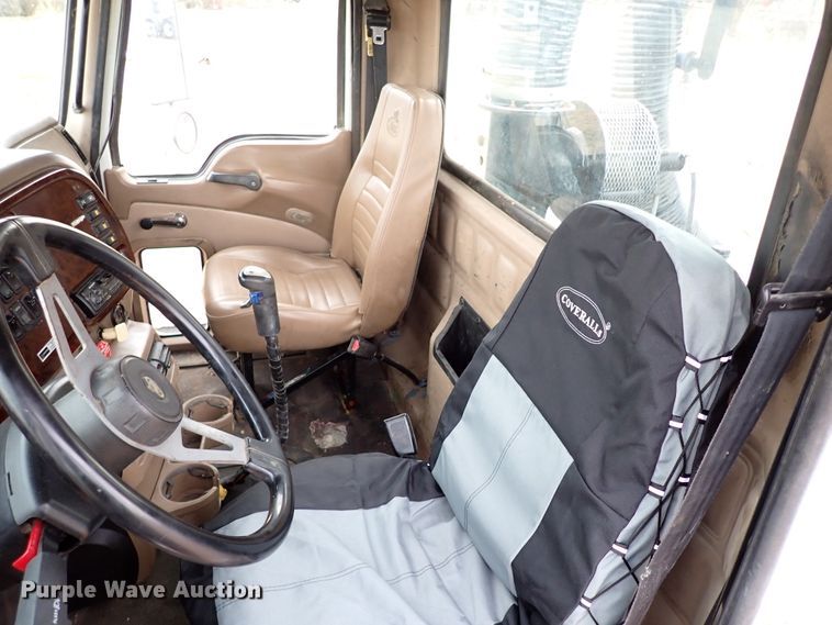 image for item JO9640 2002 Mack CV713 Granite  hydrovac truck