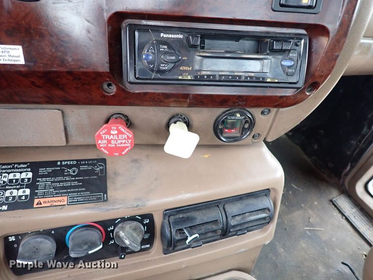 image for item JO9640 2002 Mack CV713 Granite  hydrovac truck