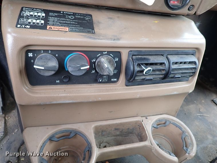 image for item JO9640 2002 Mack CV713 Granite  hydrovac truck