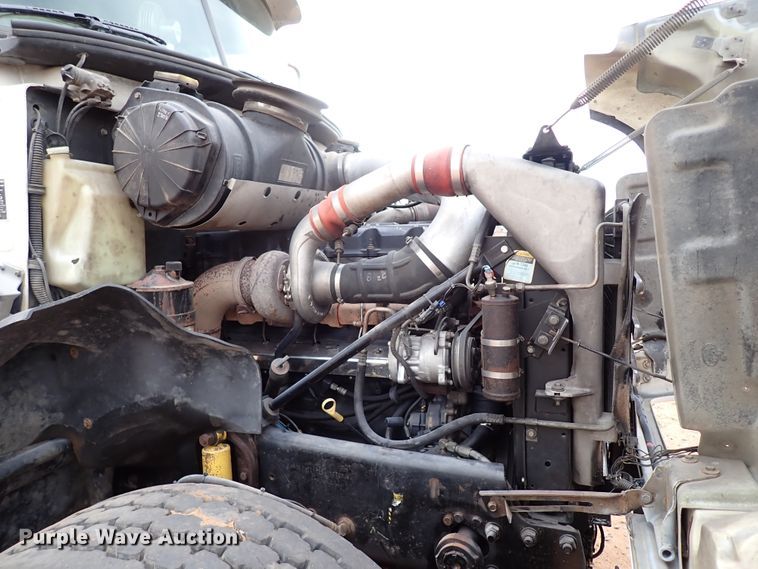 image for item JO9640 2002 Mack CV713 Granite  hydrovac truck