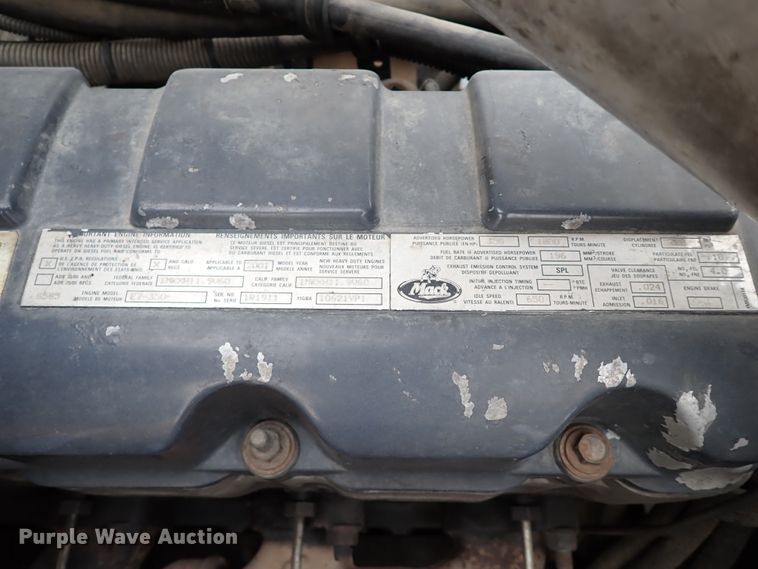 image for item JO9640 2002 Mack CV713 Granite  hydrovac truck