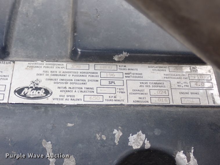 image for item JO9640 2002 Mack CV713 Granite  hydrovac truck