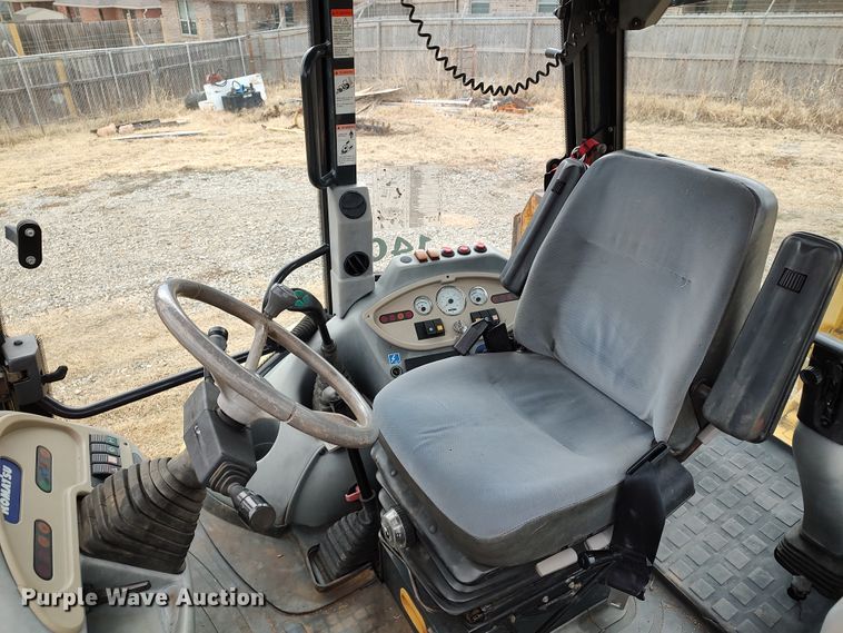 image for item JO9678 2005 Komatsu WB140  backhoe