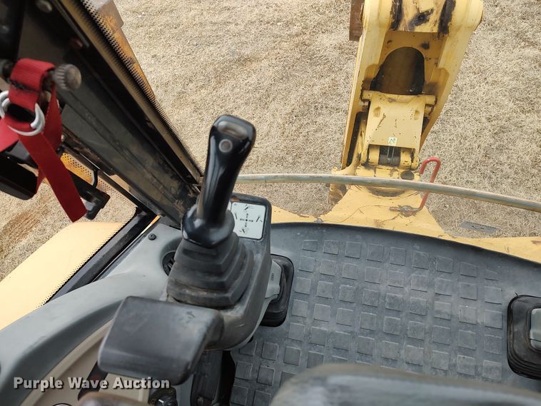 image for item JO9678 2005 Komatsu WB140  backhoe