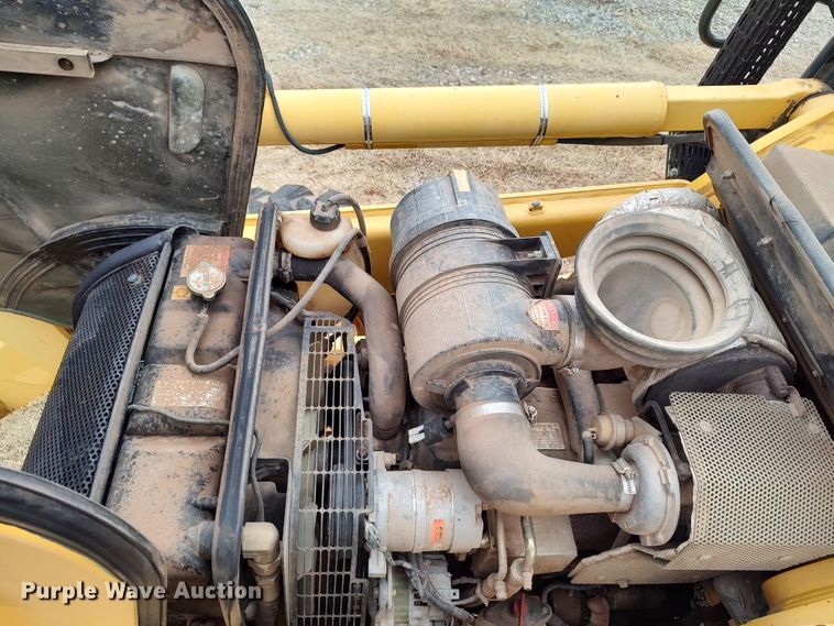 image for item JO9678 2005 Komatsu WB140  backhoe