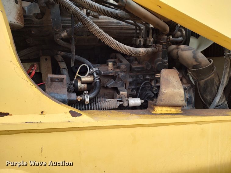 image for item JO9678 2005 Komatsu WB140  backhoe
