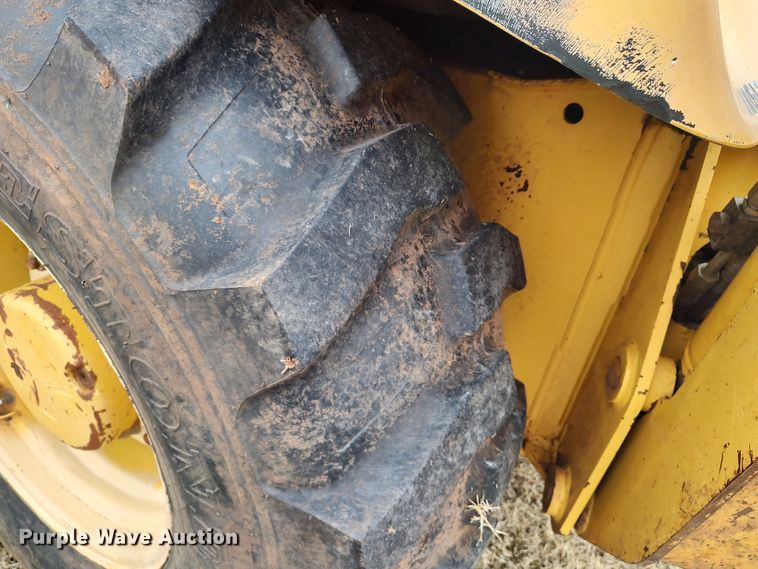 image for item JO9678 2005 Komatsu WB140  backhoe