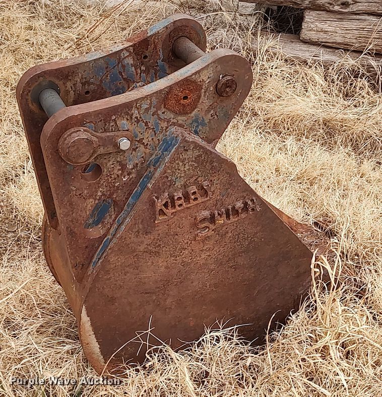 image for item JO9678 2005 Komatsu WB140  backhoe